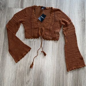 Long sleeve crop top